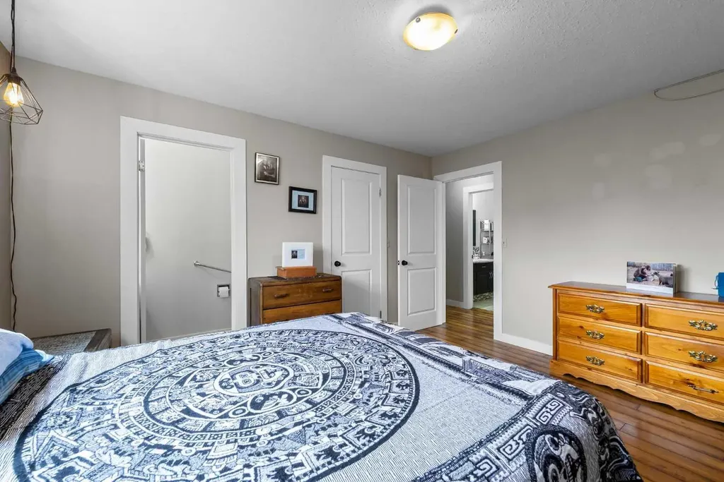 4319 54 Avenue Tofield AB T0B 4J0