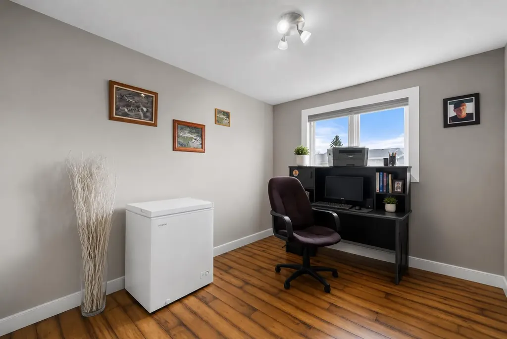 4319 54 Avenue Tofield AB T0B 4J0