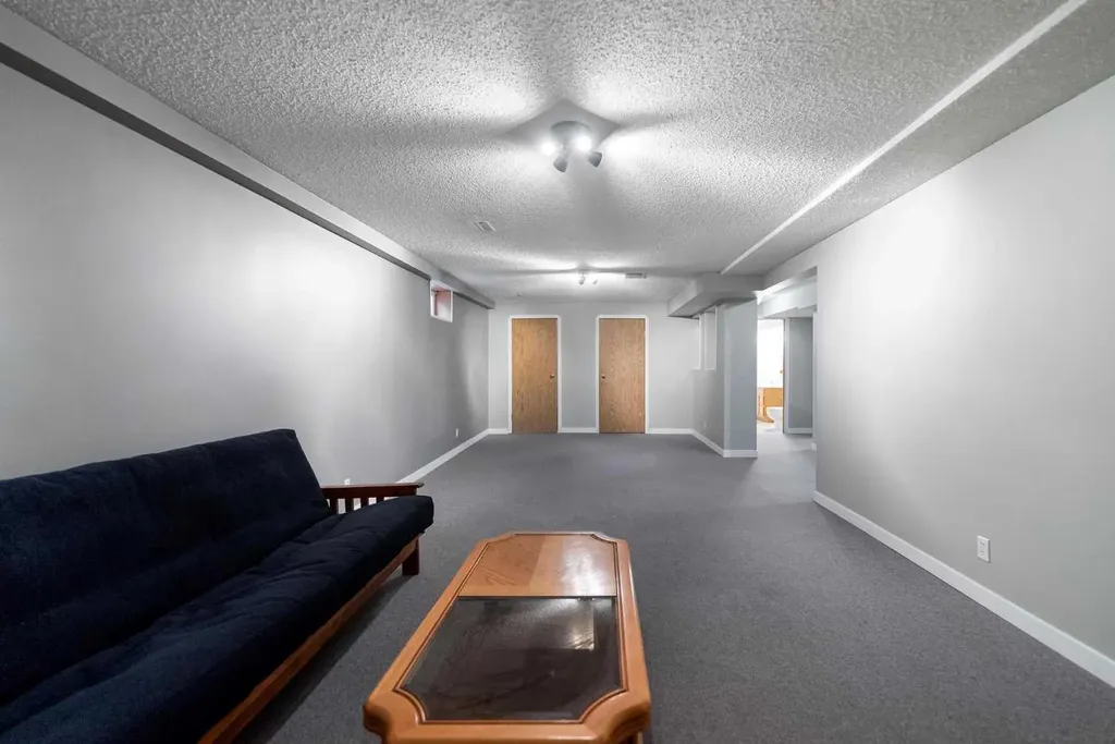 4319 54 Avenue Tofield AB T0B 4J0