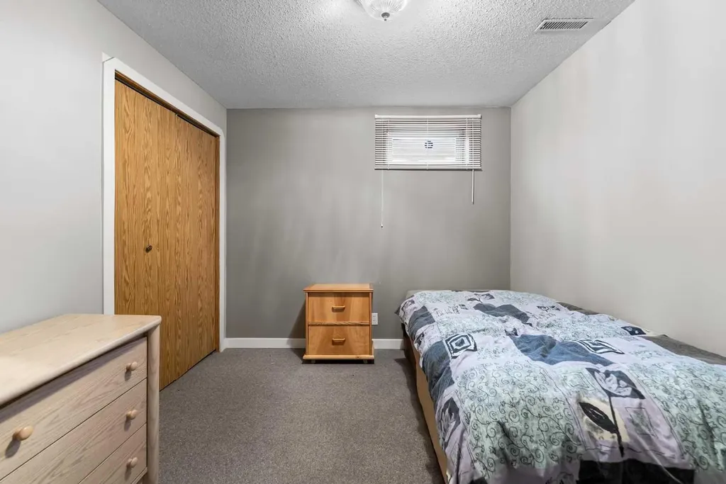 4319 54 Avenue Tofield AB T0B 4J0