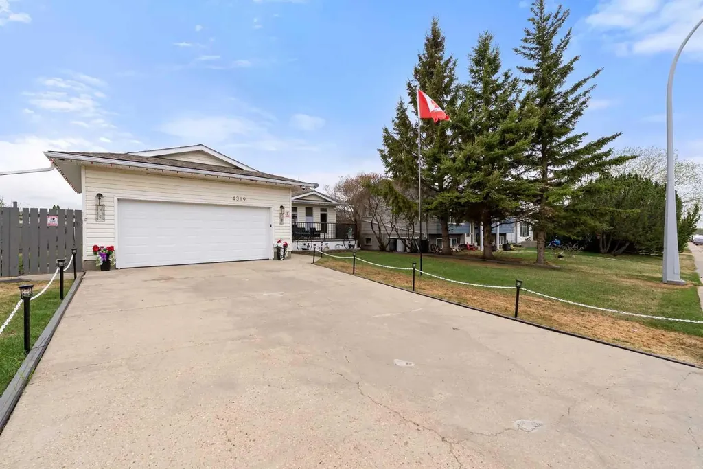 4319 54 Avenue Tofield AB T0B 4J0