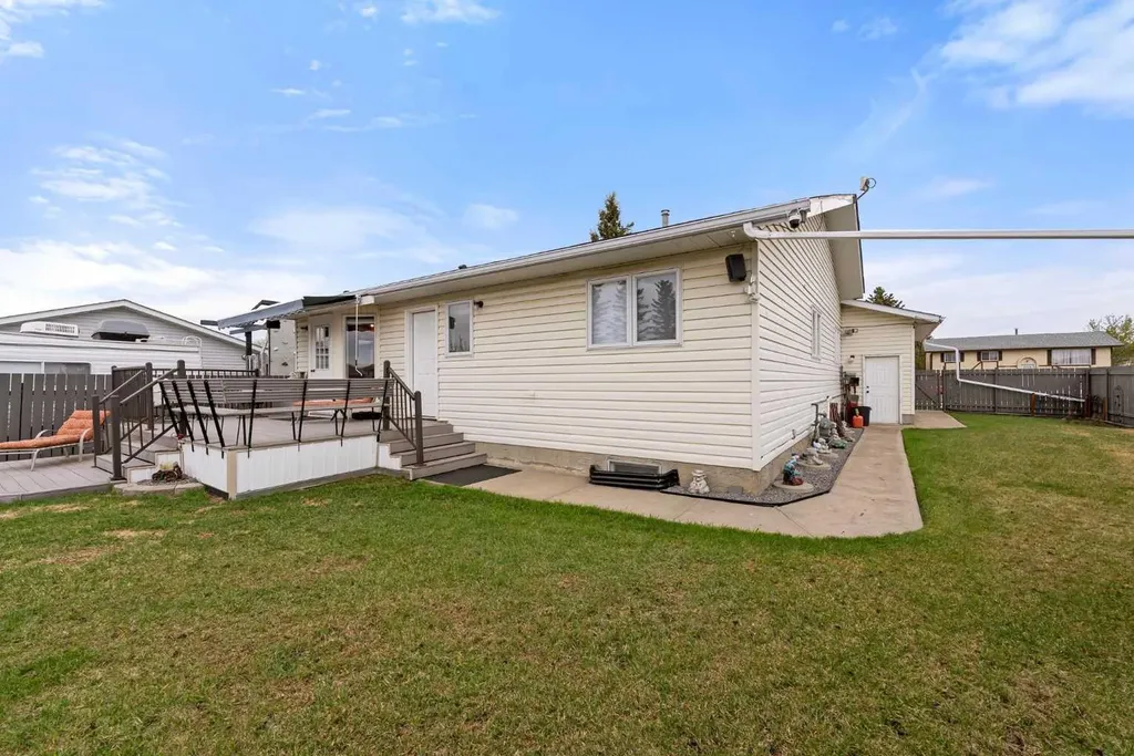 4319 54 Avenue Tofield AB T0B 4J0
