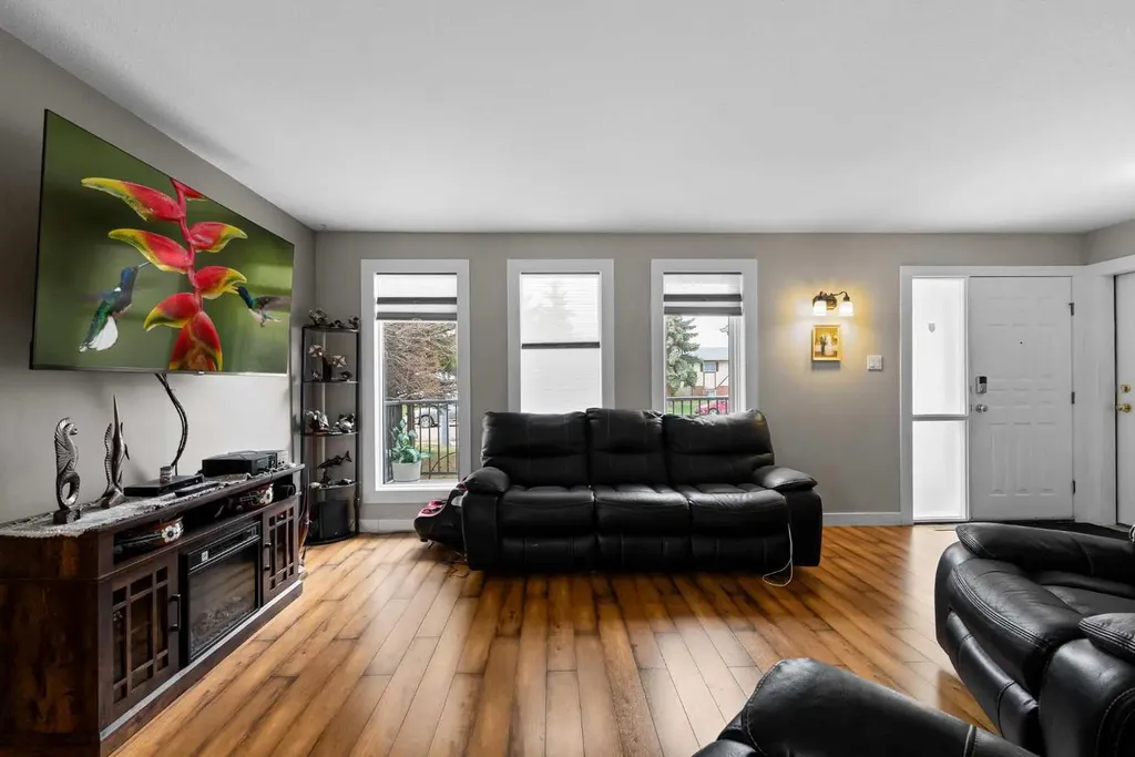 4319 54 Avenue Tofield AB T0B 4J0