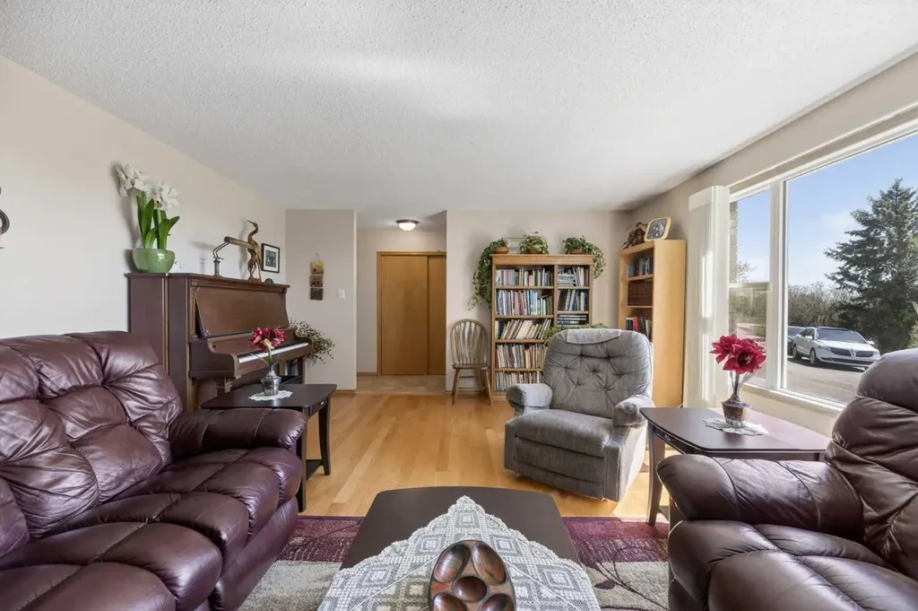 30344 Range Road 15 Rural Mountain View County AB T0M 0N0