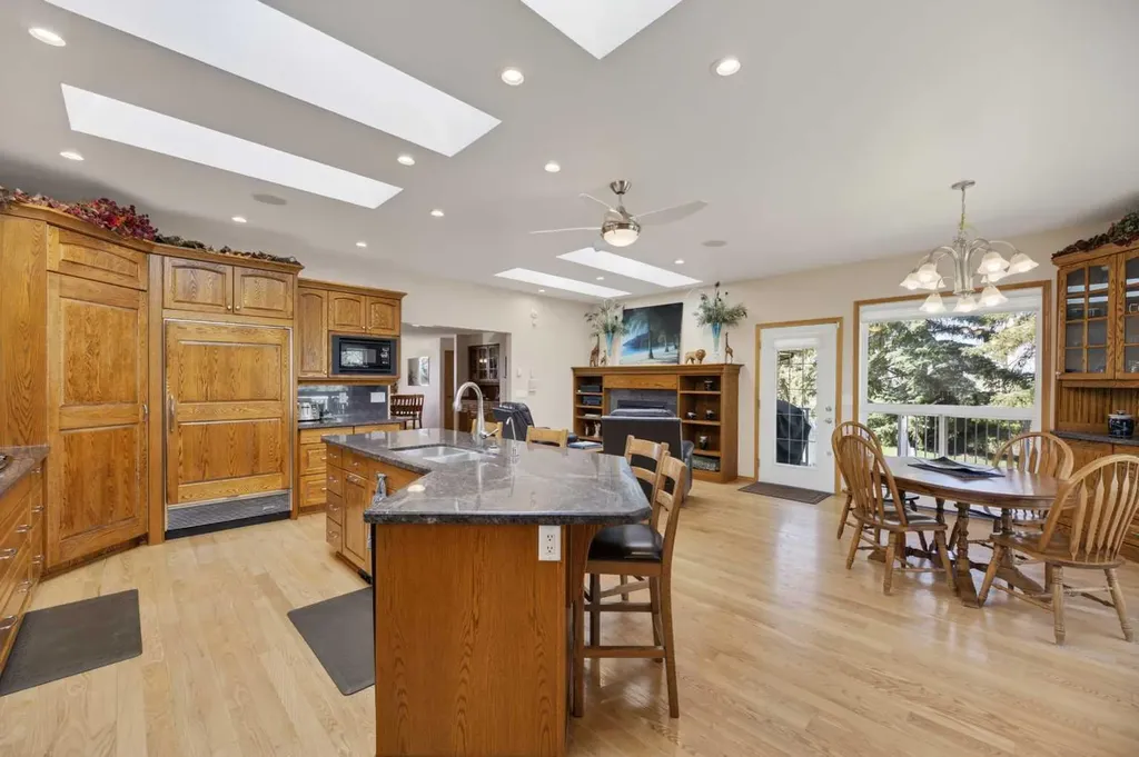 30344 Range Road 15 Rural Mountain View County AB T0M 0N0