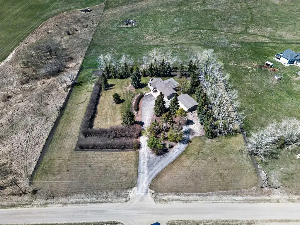 30344 Range Road 15 Rural Mountain View County AB T0M 0N0