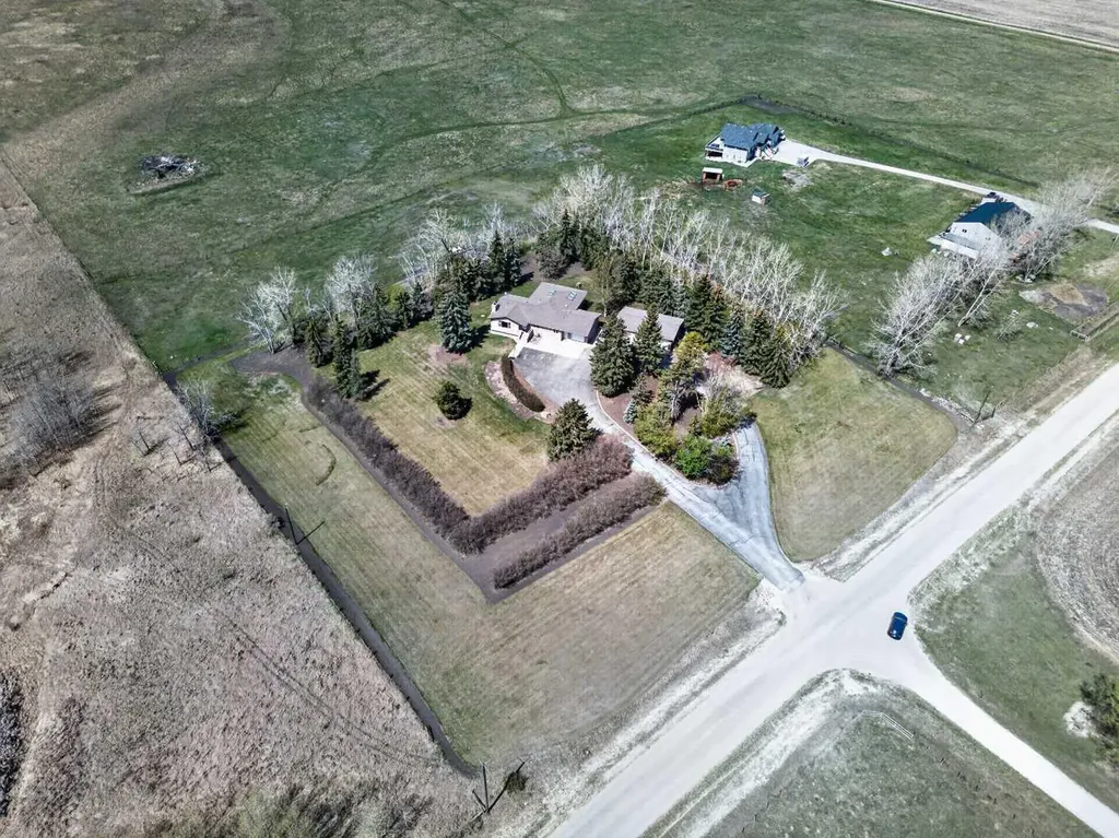 30344 Range Road 15 Rural Mountain View County AB T0M 0N0
