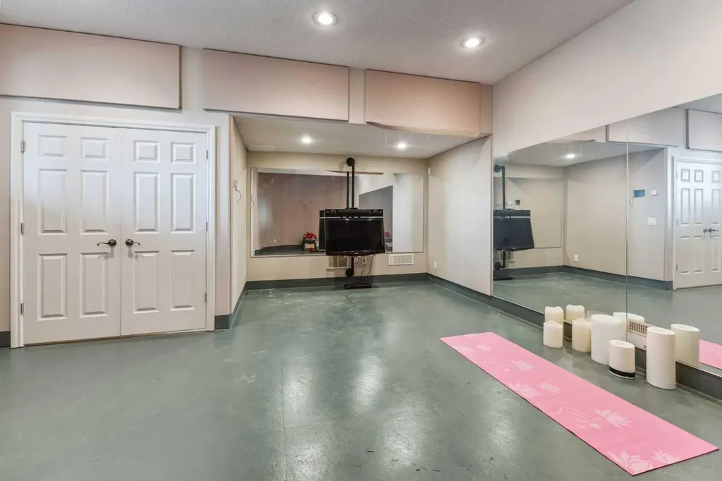 304075 Highway 549 W Rural Foothills County AB T0L 1K0