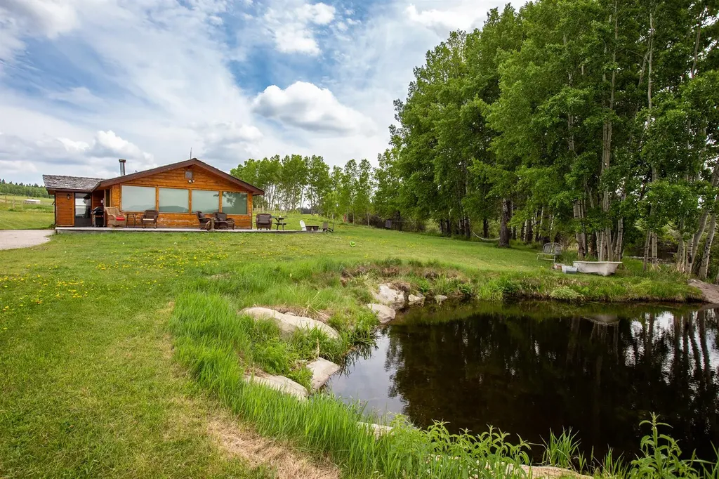 304075 Highway 549 W Rural Foothills County AB T0L 1K0
