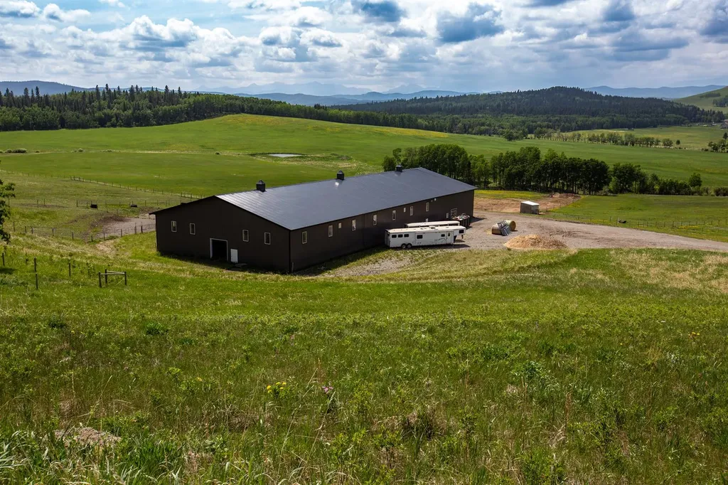304075 Highway 549 W Rural Foothills County AB T0L 1K0