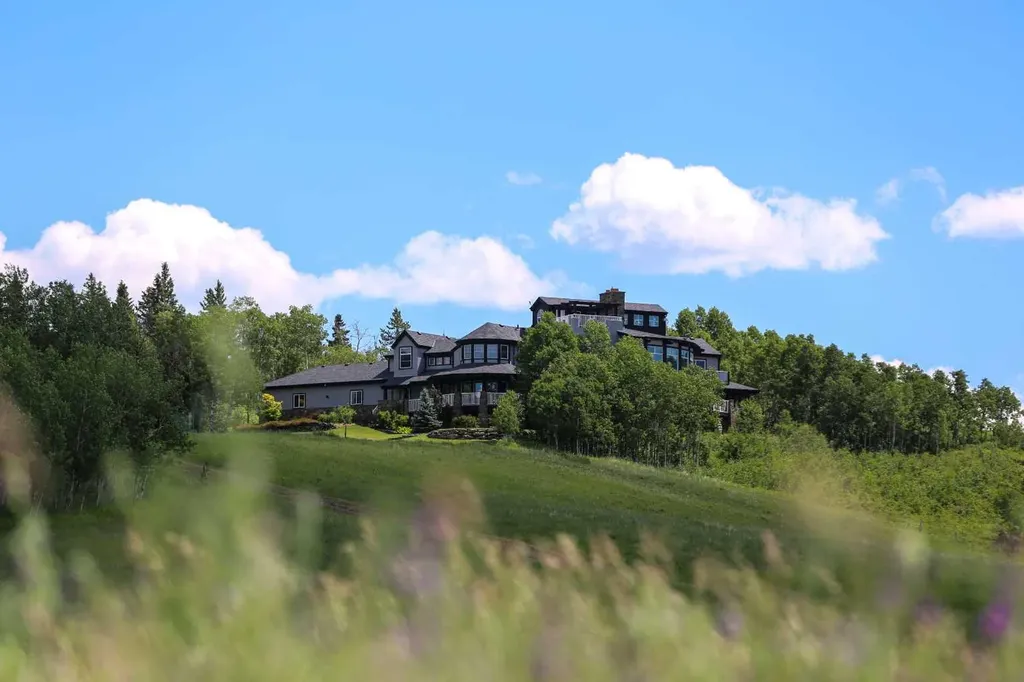 304075 Highway 549 W Rural Foothills County AB T0L 1K0