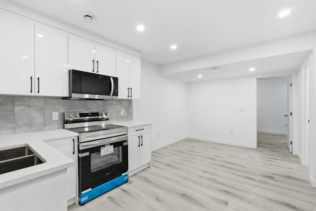 1612 Rangeview Drive SE Calgary AB T3S0K1