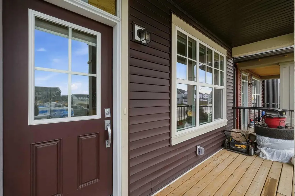1612 Rangeview Drive SE Calgary AB T3S0K1