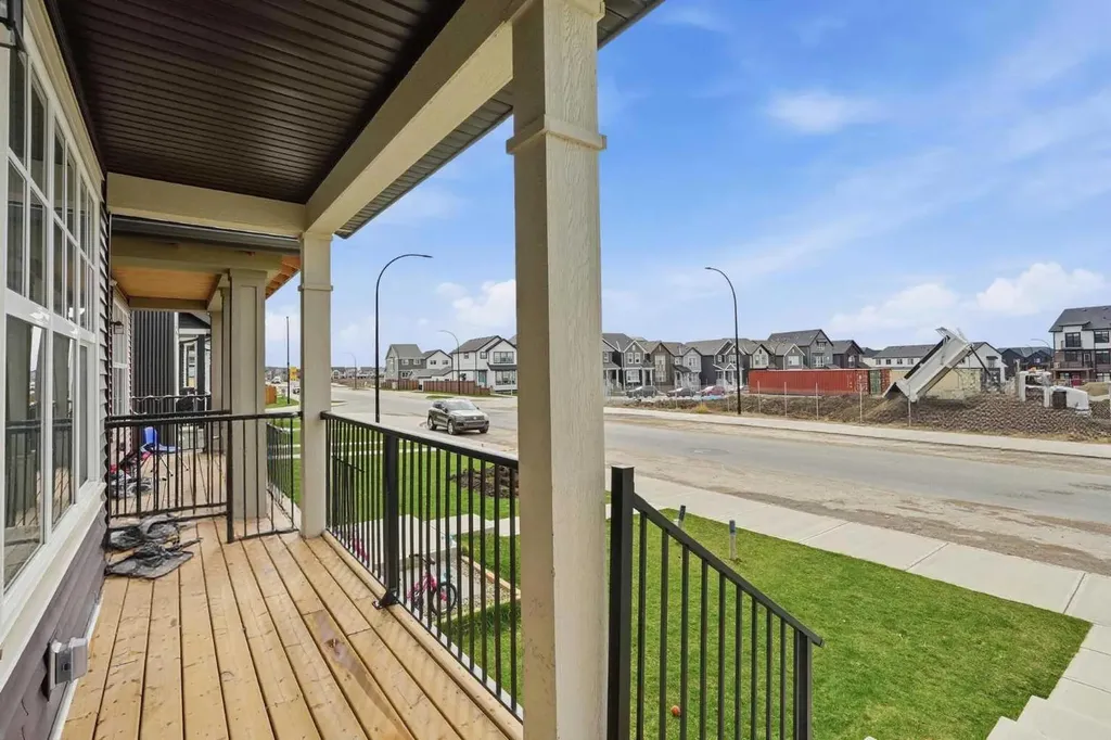 1612 Rangeview Drive SE Calgary AB T3S0K1
