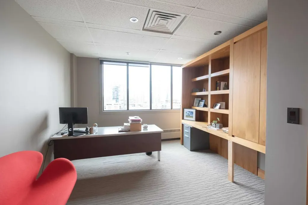 602 12 Avenue SW Calgary AB T2R 1J3