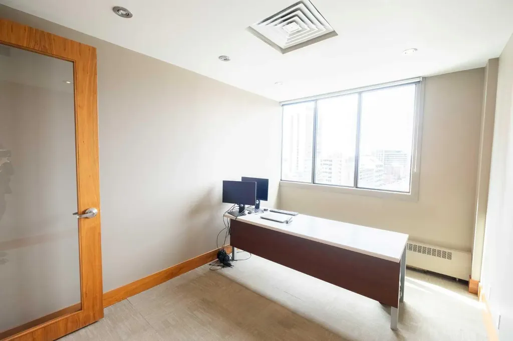 602 12 Avenue SW Calgary AB T2R 1J3