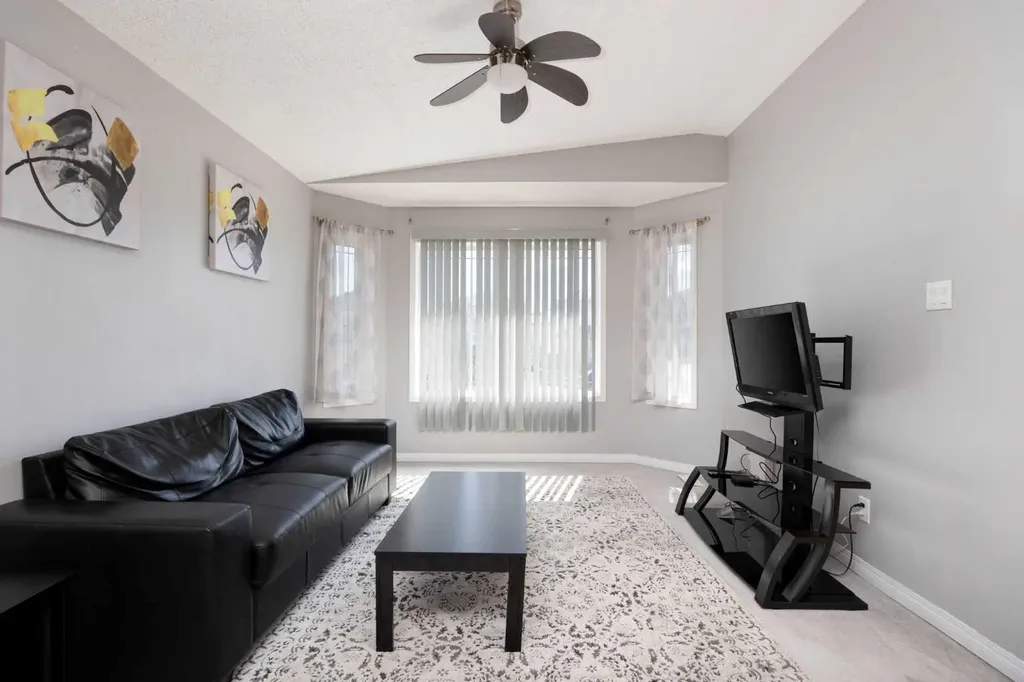 216 Rainbow Creek Drive Fort Mcmurray AB T9K 0C3