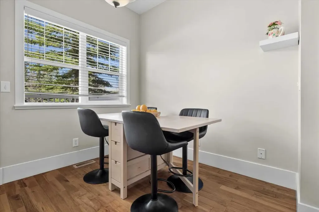 9000 Wentworth Avenue SW Calgary AB T3H 5K2