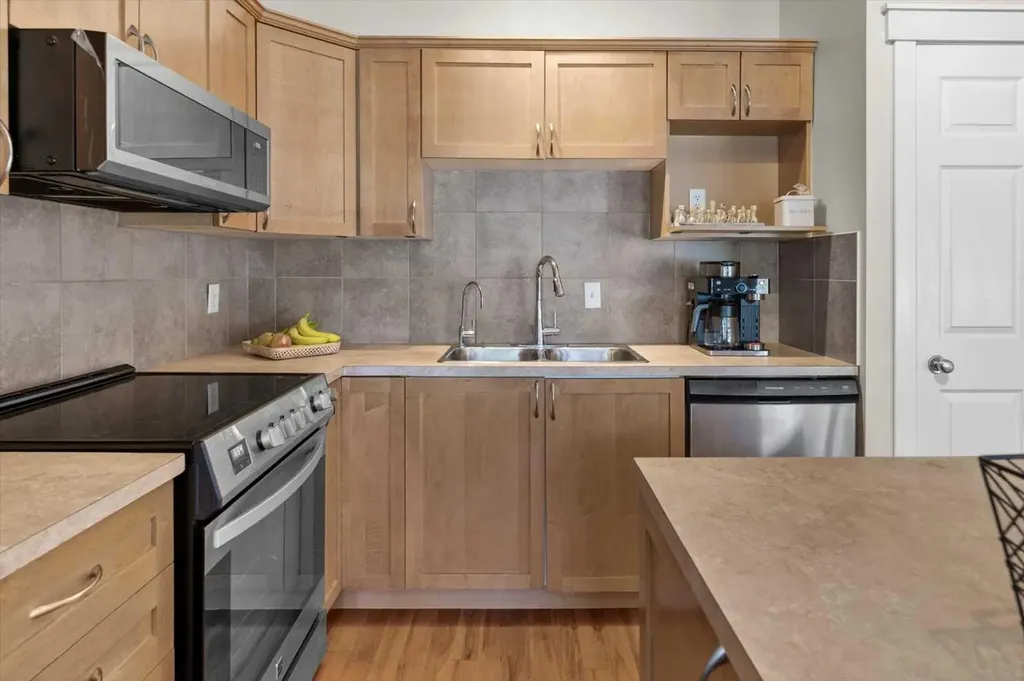 9000 Wentworth Avenue SW Calgary AB T3H 5K2