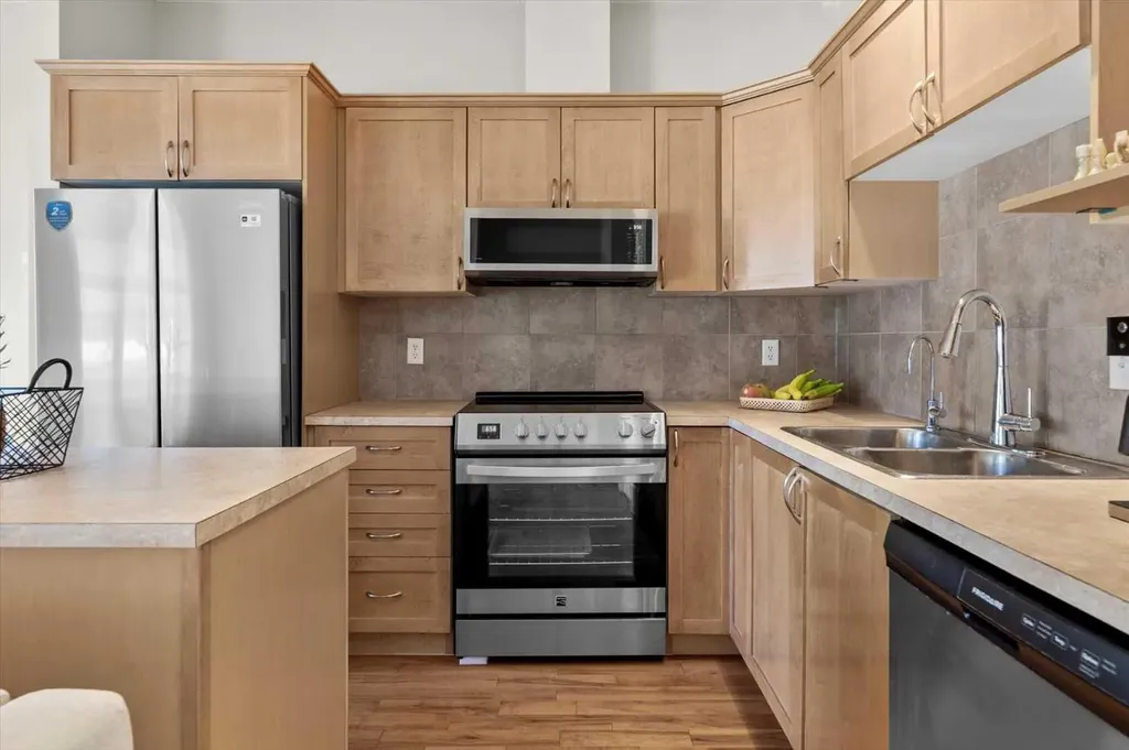 9000 Wentworth Avenue SW Calgary AB T3H 5K2