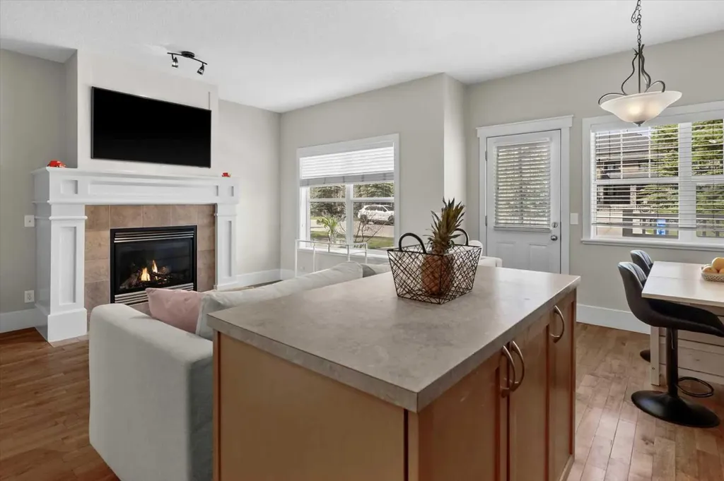 9000 Wentworth Avenue SW Calgary AB T3H 5K2