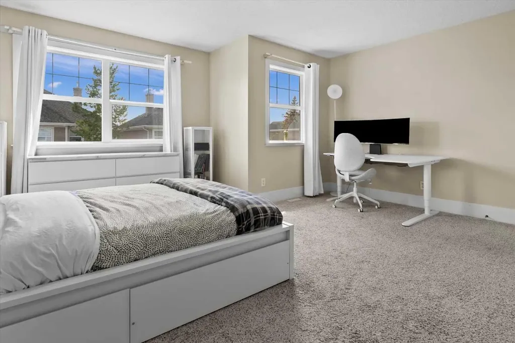 9000 Wentworth Avenue SW Calgary AB T3H 5K2