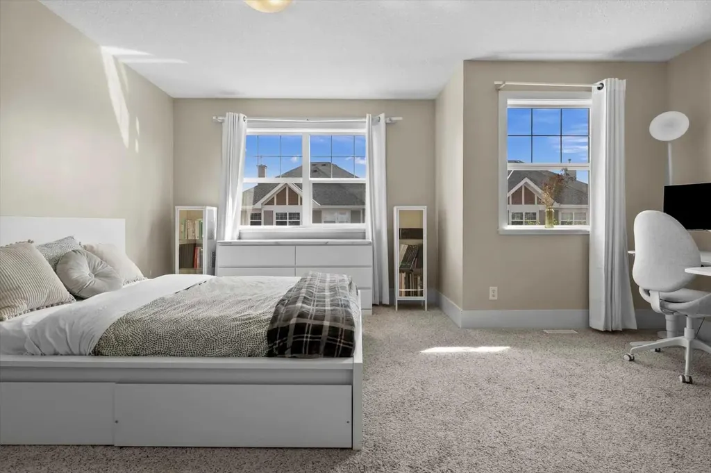 9000 Wentworth Avenue SW Calgary AB T3H 5K2