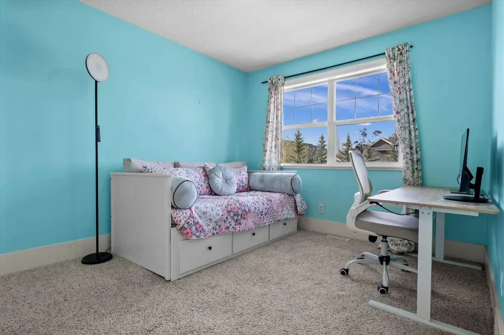 9000 Wentworth Avenue SW Calgary AB T3H 5K2