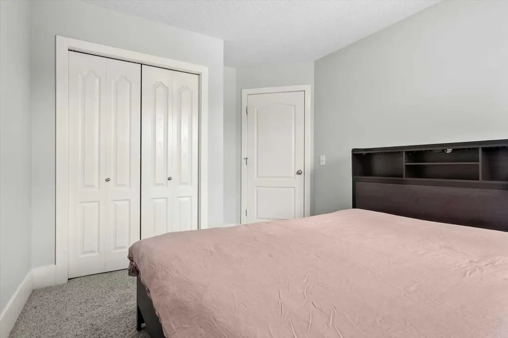 9000 Wentworth Avenue SW Calgary AB T3H 5K2