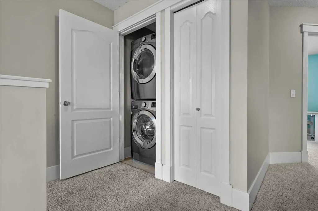 9000 Wentworth Avenue SW Calgary AB T3H 5K2