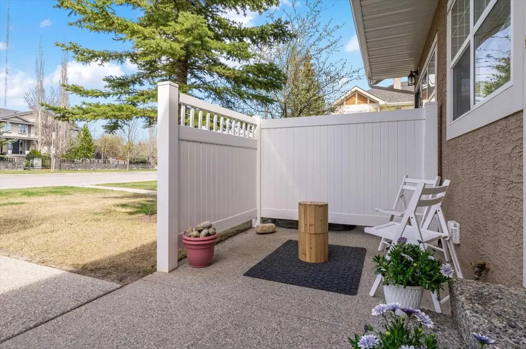 9000 Wentworth Avenue SW Calgary AB T3H 5K2