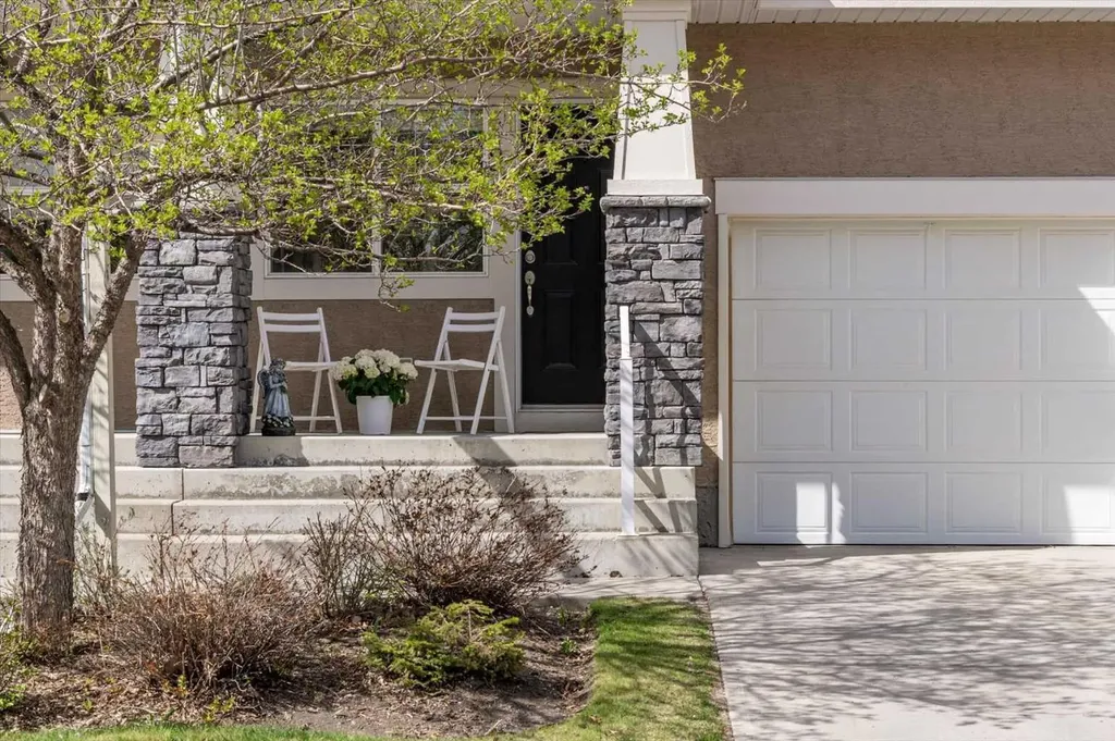 9000 Wentworth Avenue SW Calgary AB T3H 5K2