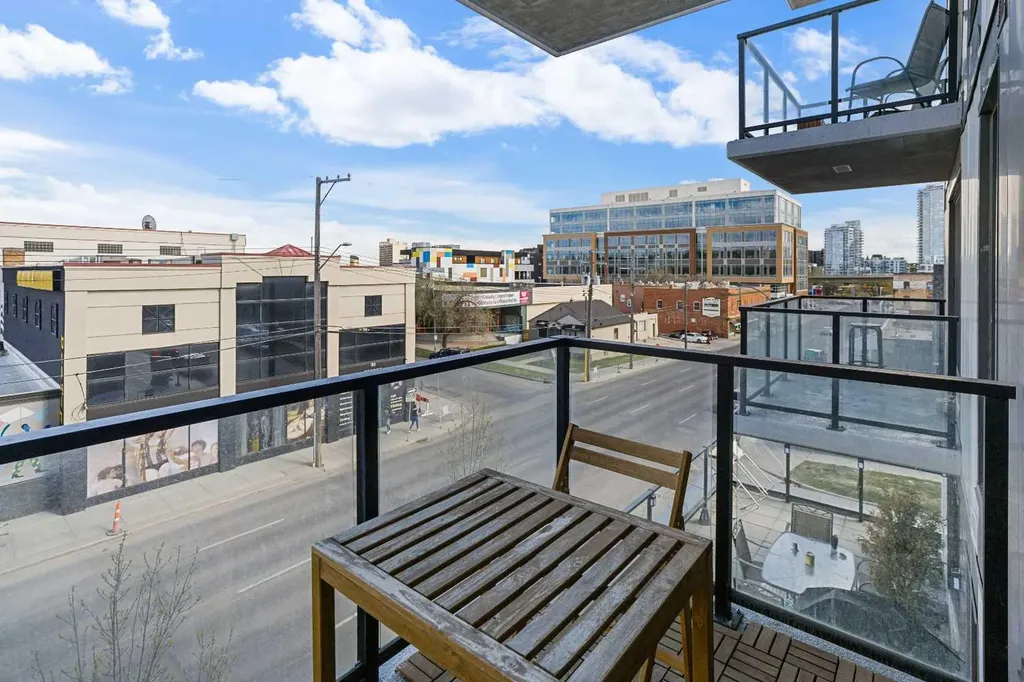 123 4 Street NE Calgary AB T2E 8K3