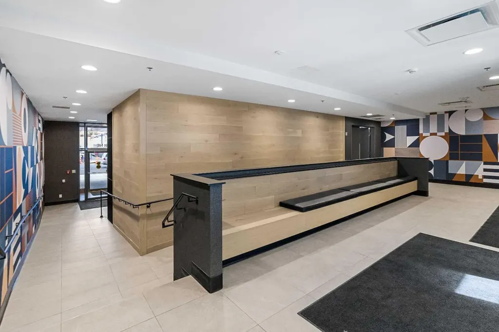 123 4 Street NE Calgary AB T2E 8K3