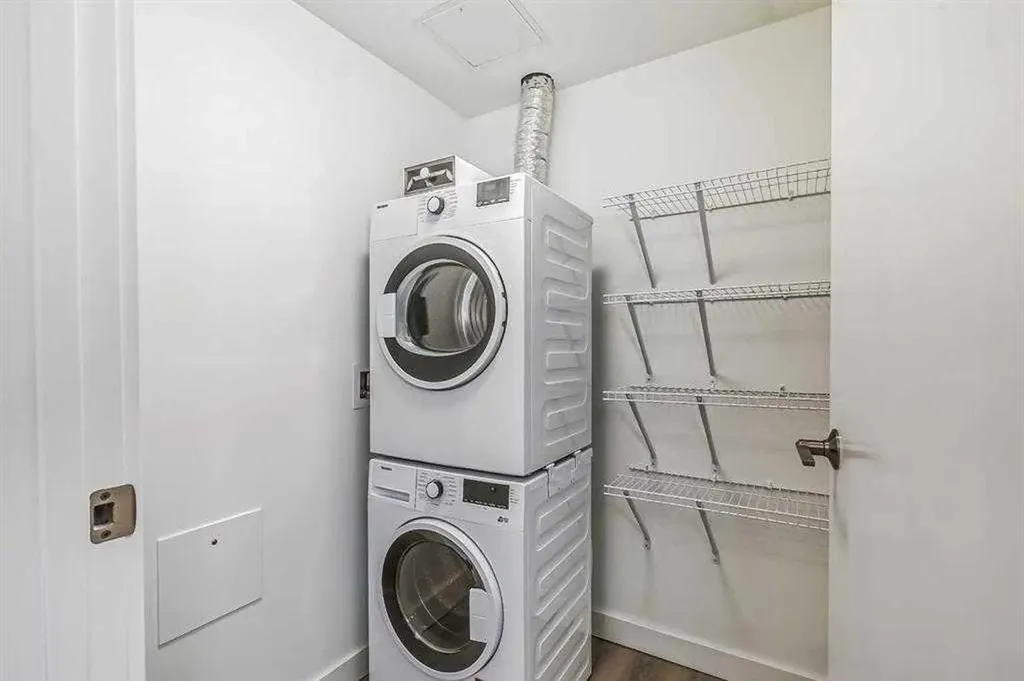 123 4 Street NE Calgary AB T2E 8K3