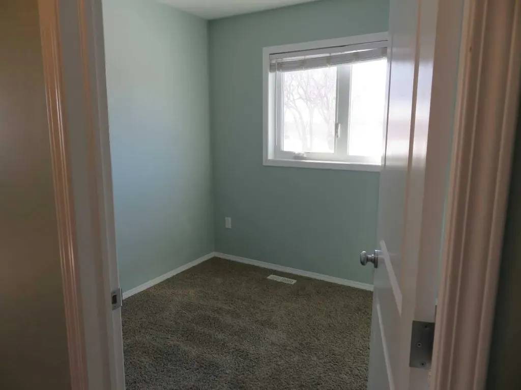 4812 45 Street Lloydminster SK S9V 0H9