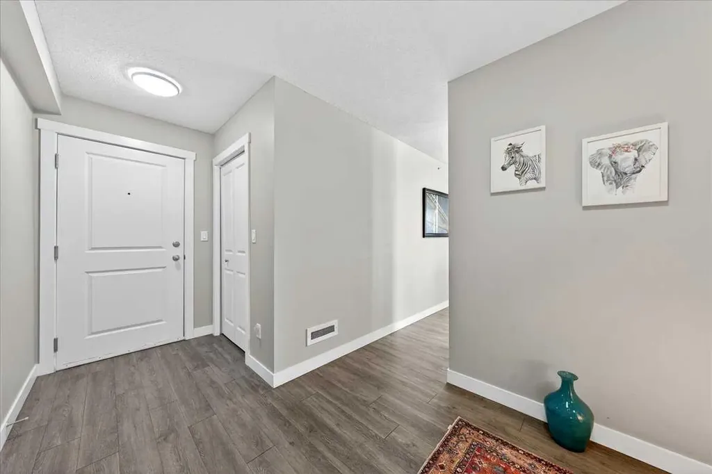 10 Kincora Glen Park NW Calgary AB T3R 1R9