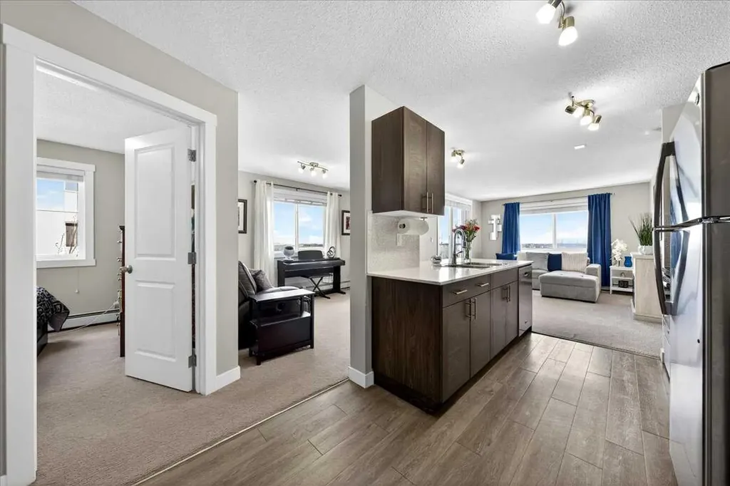 10 Kincora Glen Park NW Calgary AB T3R 1R9