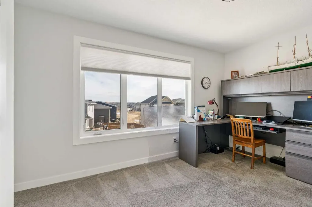 24 Willow Park Point Cochrane AB T4C 2V3