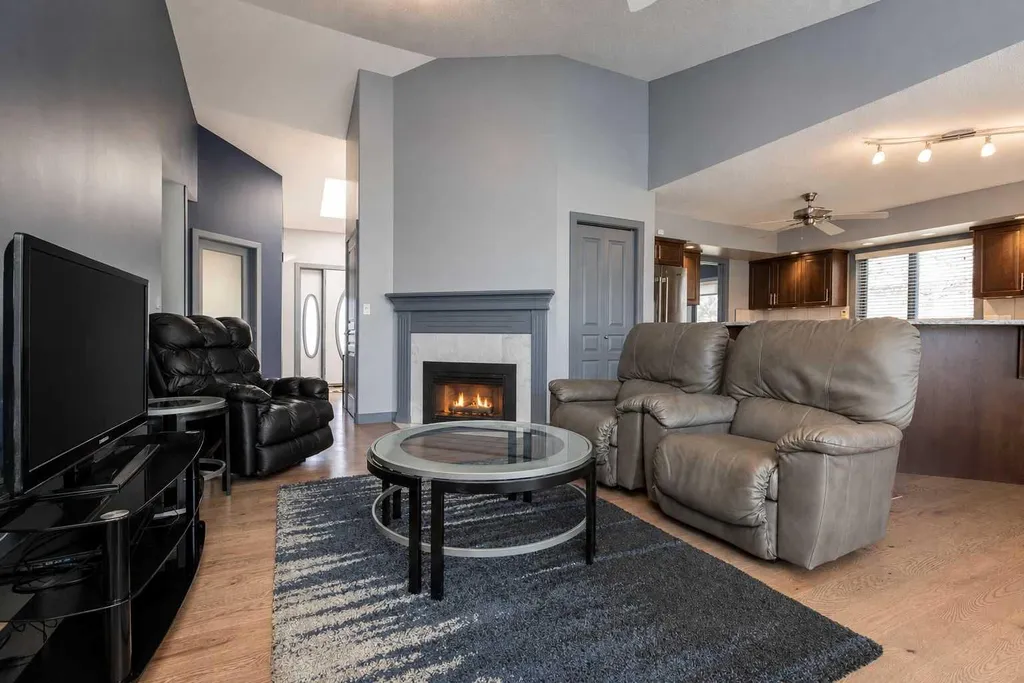 5949 45 Street Crescent Innisfail AB T4G 1L4