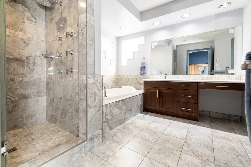 5949 45 Street Crescent Innisfail AB T4G 1L4