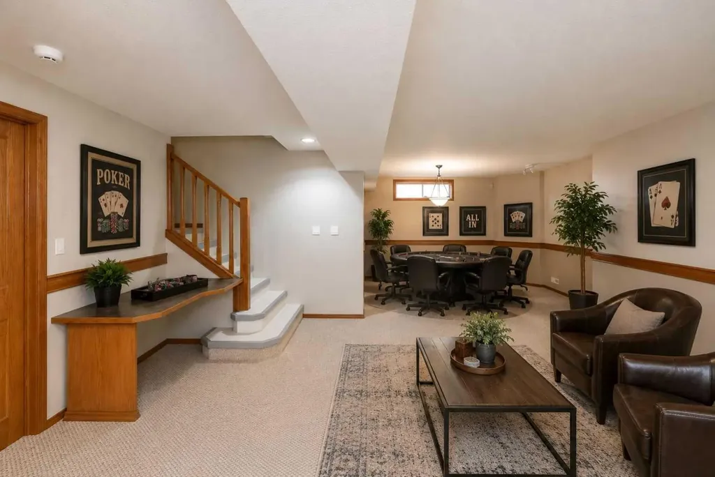 5949 45 Street Crescent Innisfail AB T4G 1L4