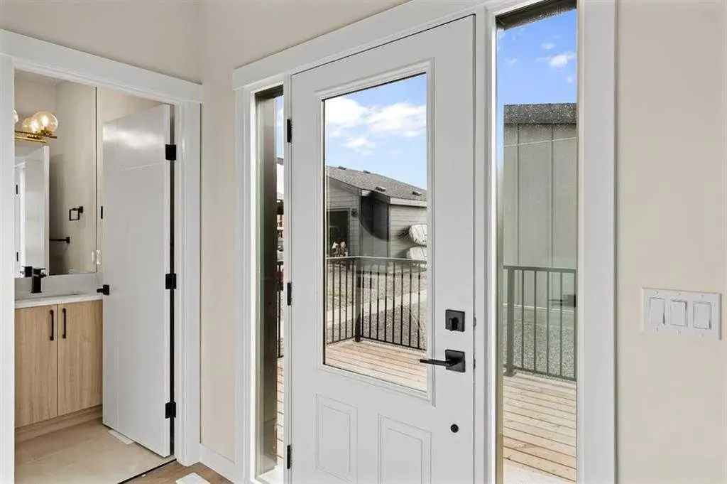 32 Cottageclub Lane Rural Rocky View County AB T4C 1B1