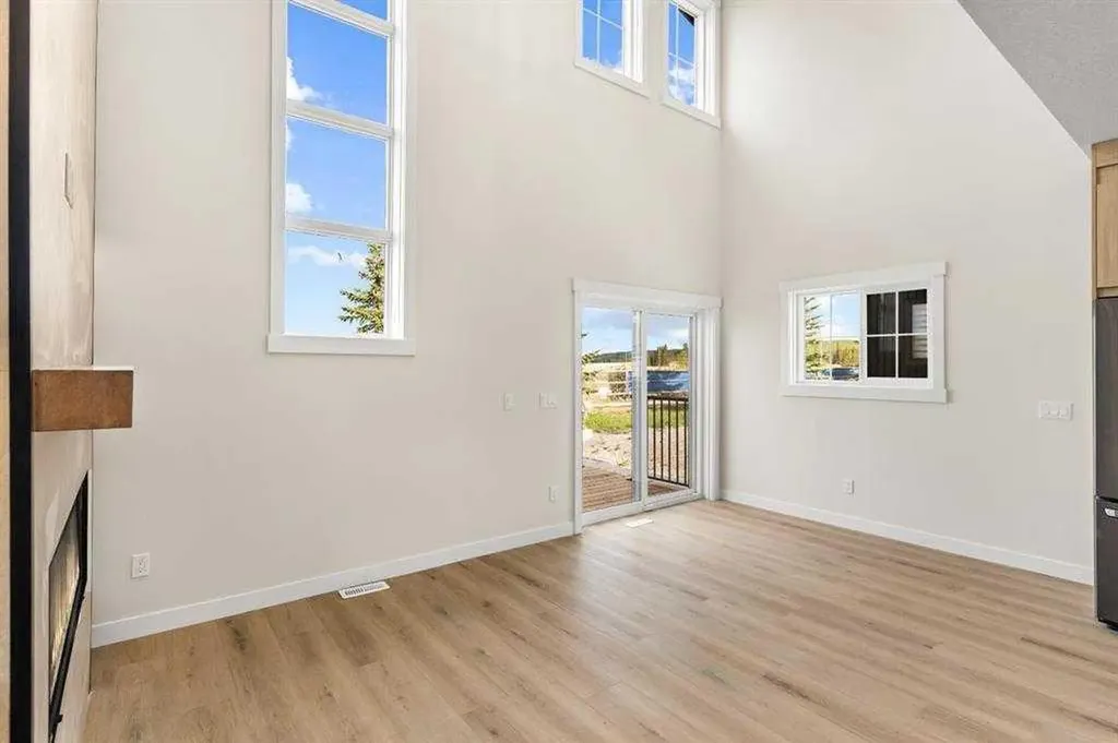 32 Cottageclub Lane Rural Rocky View County AB T4C 1B1