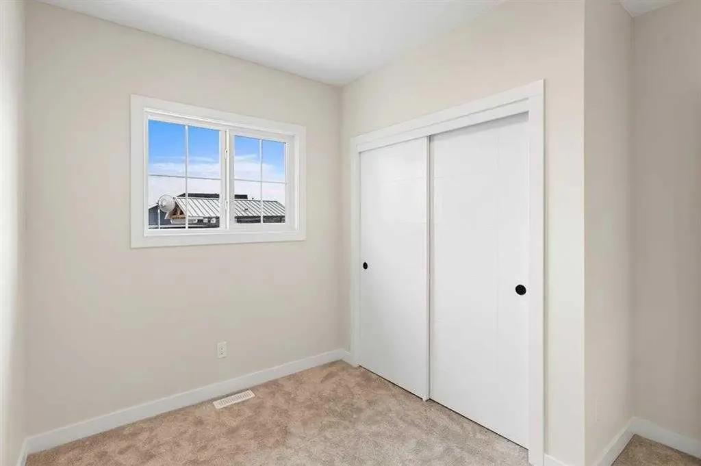 32 Cottageclub Lane Rural Rocky View County AB T4C 1B1