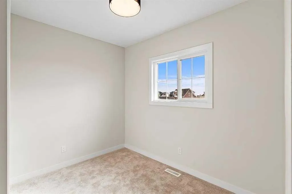 32 Cottageclub Lane Rural Rocky View County AB T4C 1B1