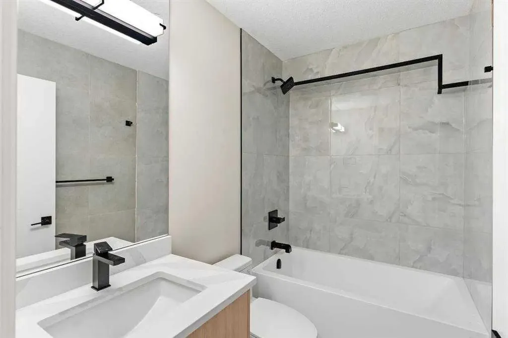 32 Cottageclub Lane Rural Rocky View County AB T4C 1B1