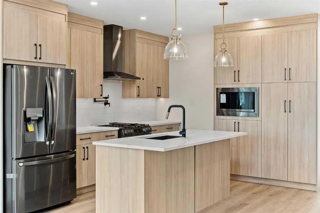32 Cottageclub Lane Rural Rocky View County AB T4C 1B1