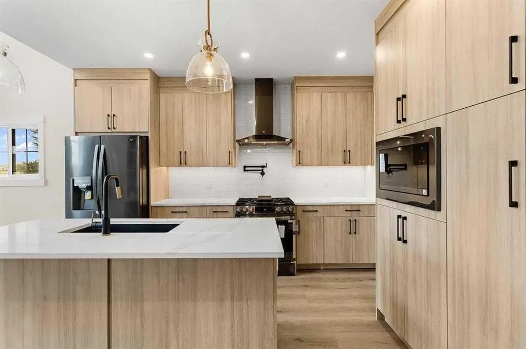 32 Cottageclub Lane Rural Rocky View County AB T4C 1B1