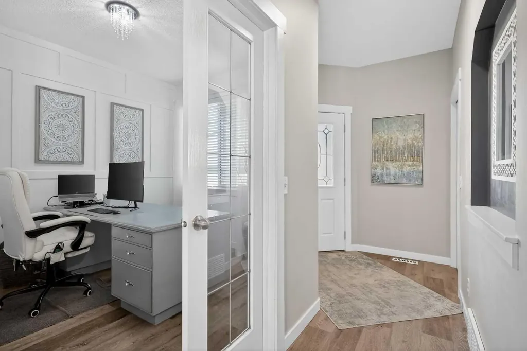176 Chapalina Heights SE Calgary AB T2X 0B1